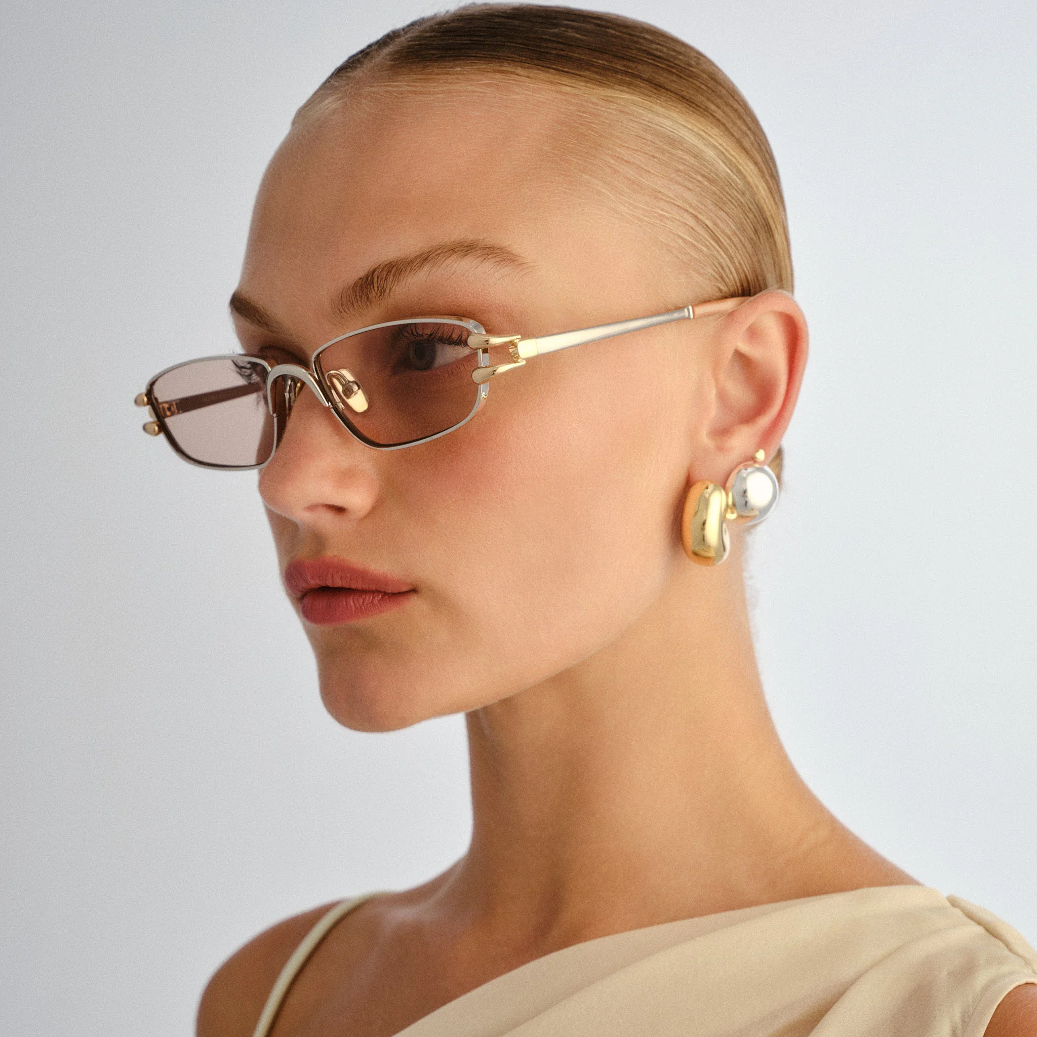 NUMERO CINCO | BRIGHT SILVER TAN TINT - Image 5