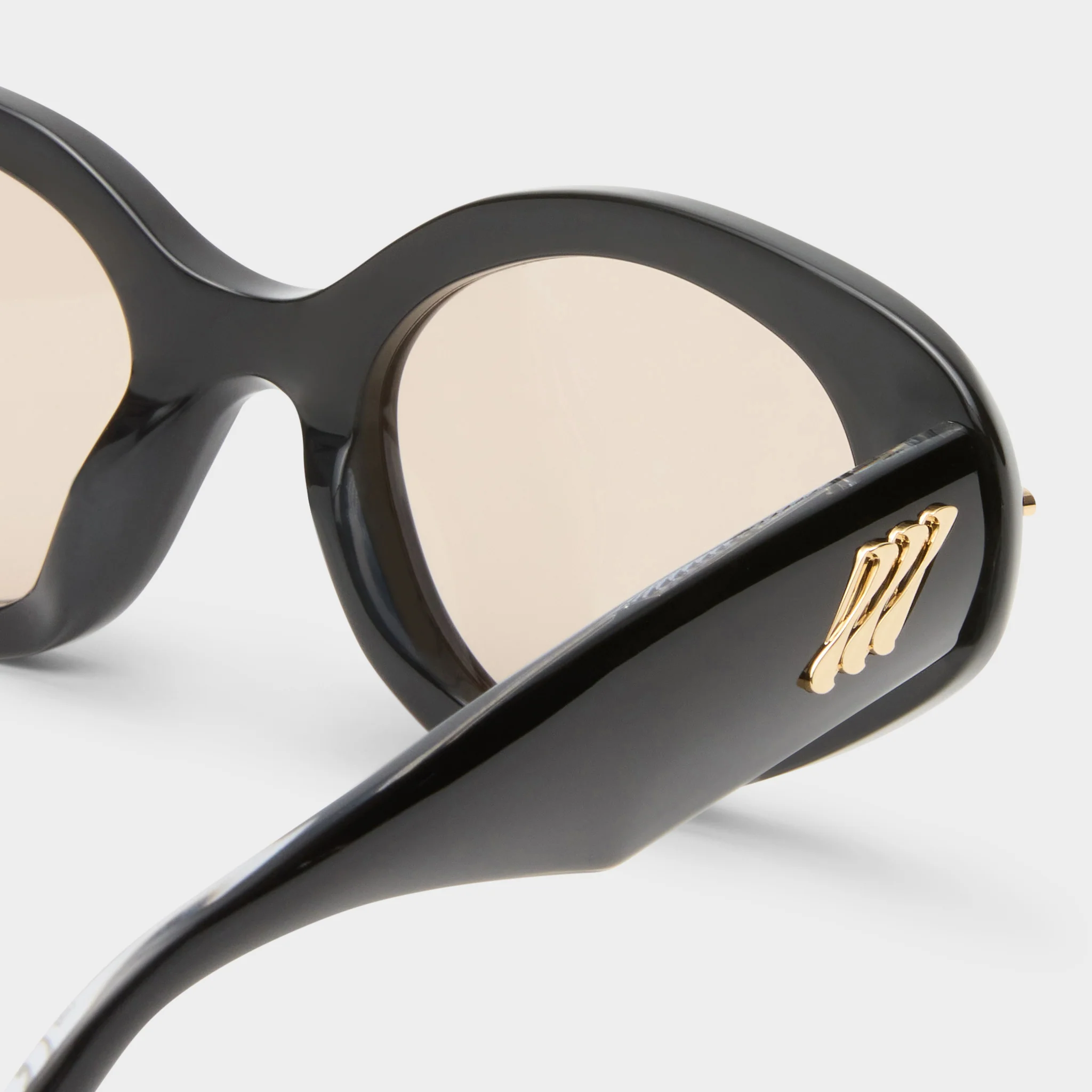 NUMERO DOS | OBSIDIAN BLACK TAN TINT - Image 4