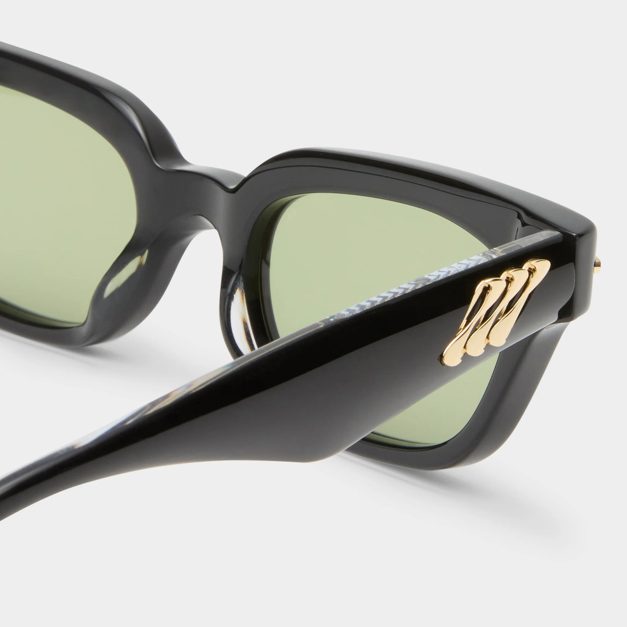 NUMERO TRES | OBSIDIAN BLACK MOSS MONO - Image 4