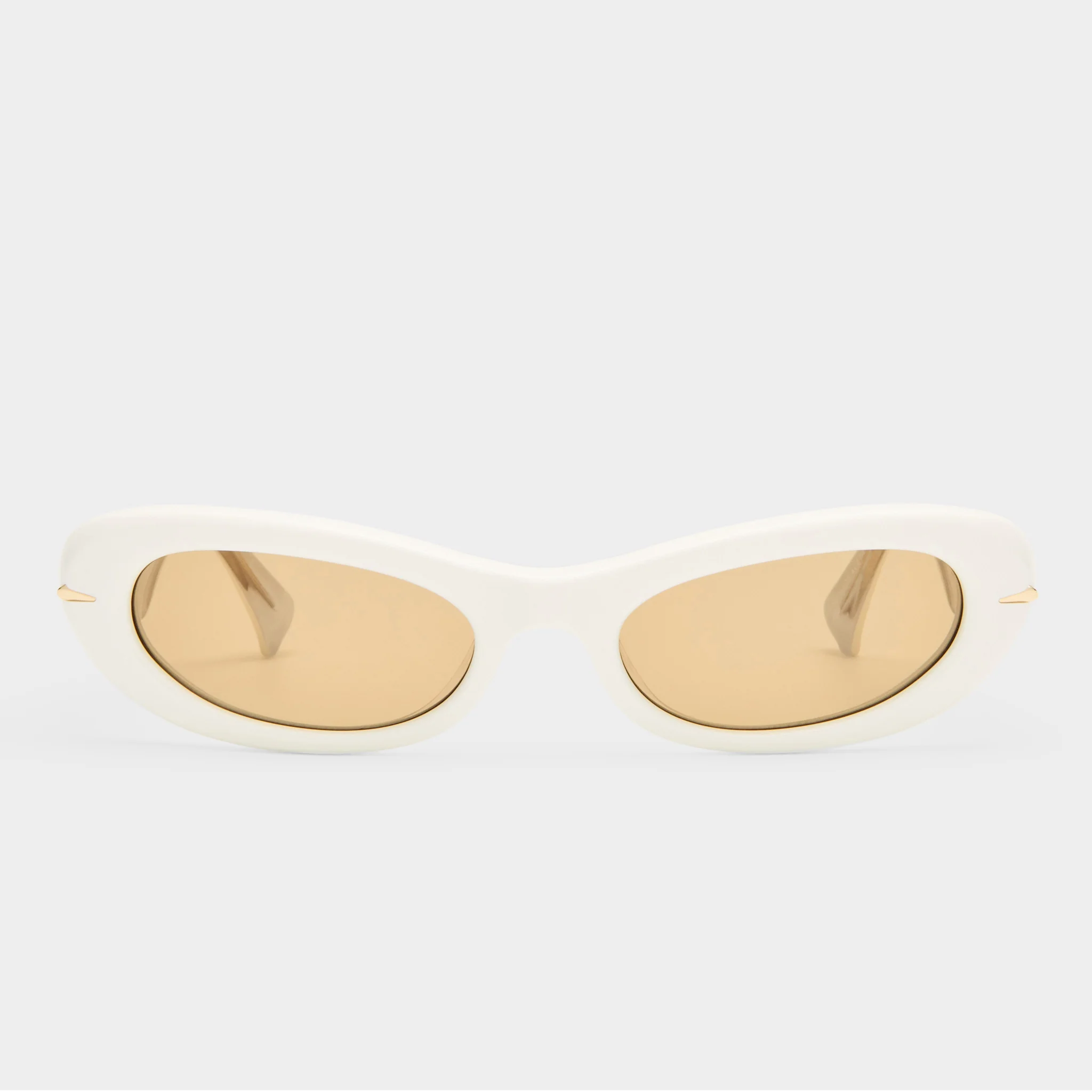 NUMERO UNO | IVORY