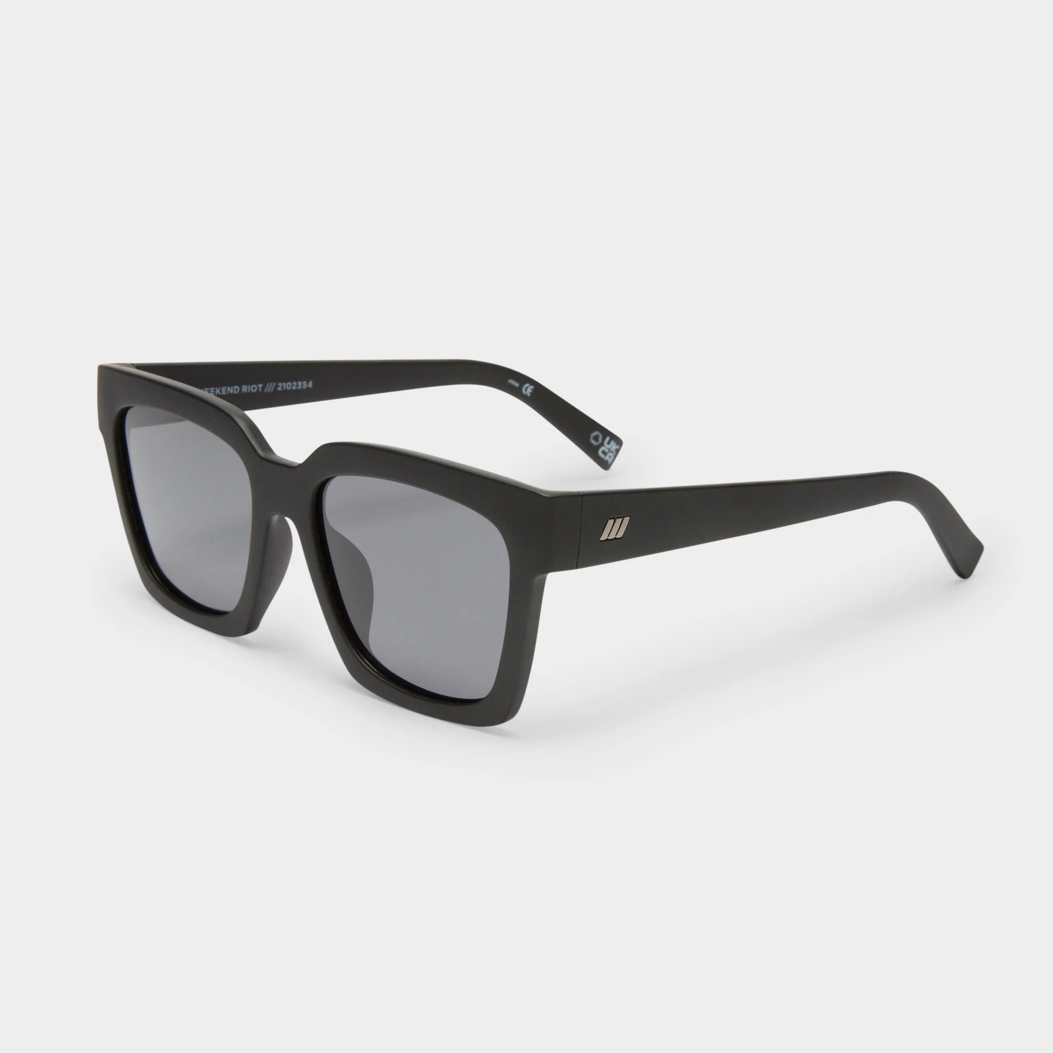WEEKEND RIOT | MATTE BLACK POLARISED - Image 3